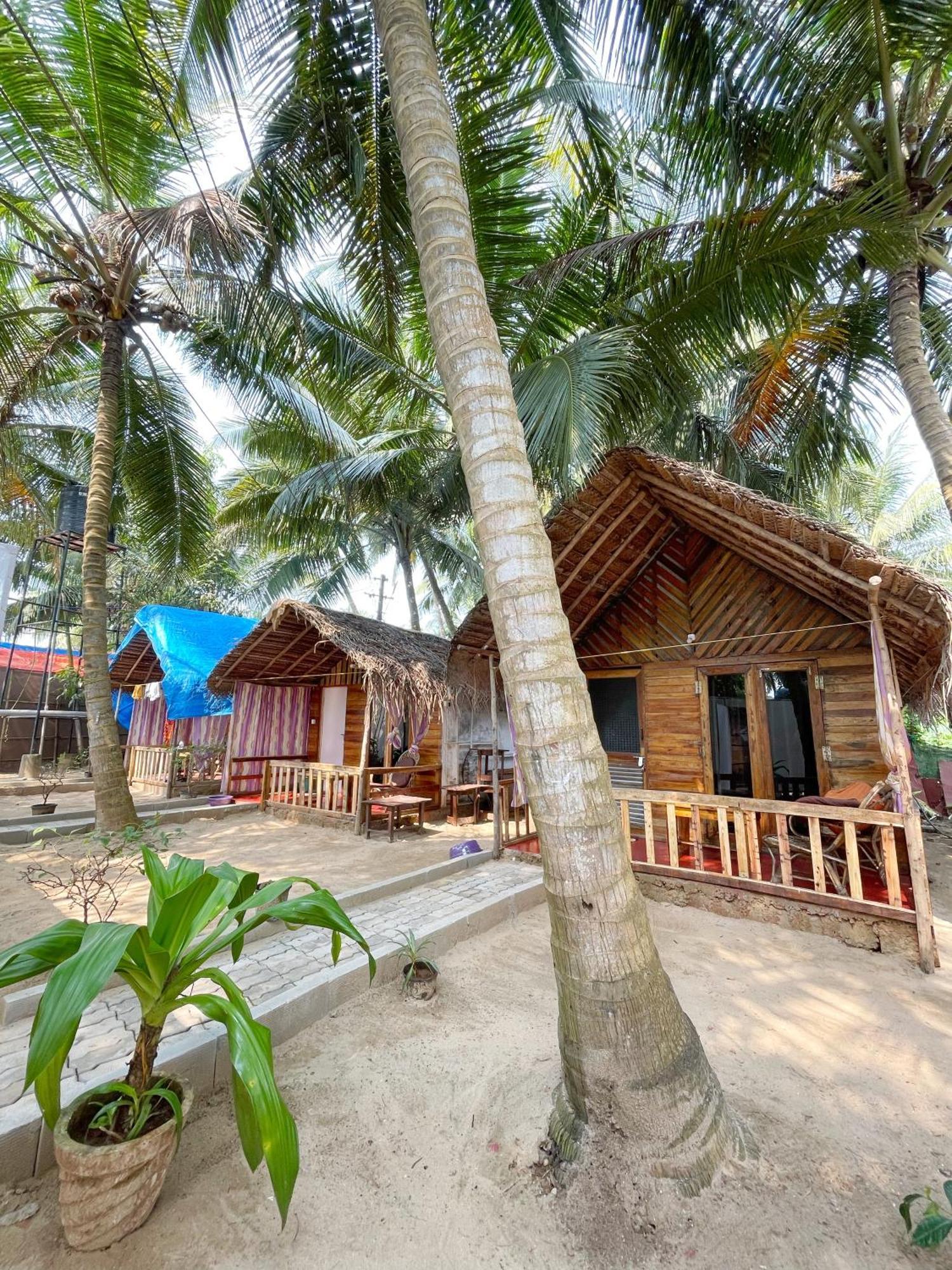Hotel Ducknchill-Agonda Esterno foto