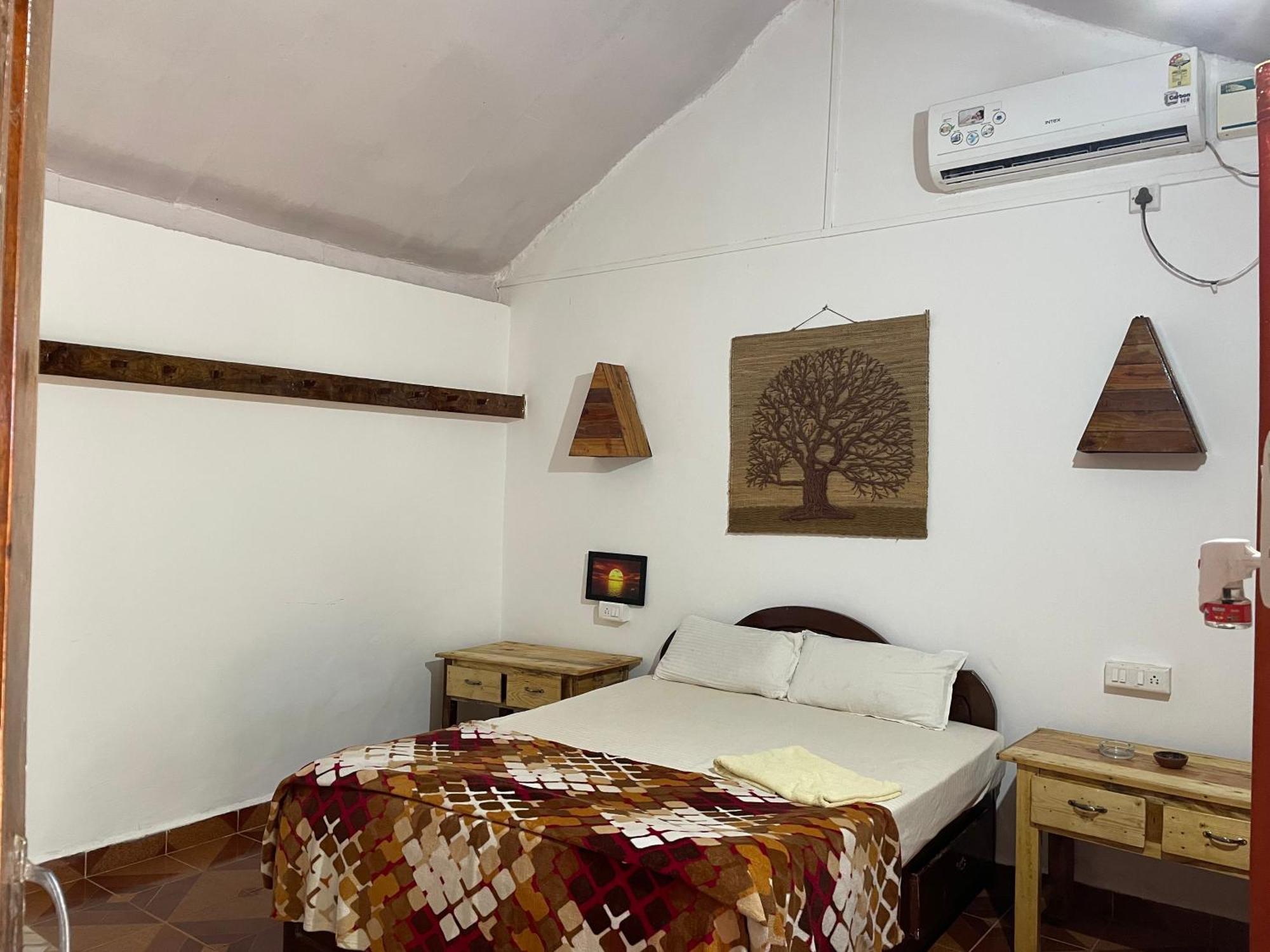 Hotel Ducknchill-Agonda Esterno foto