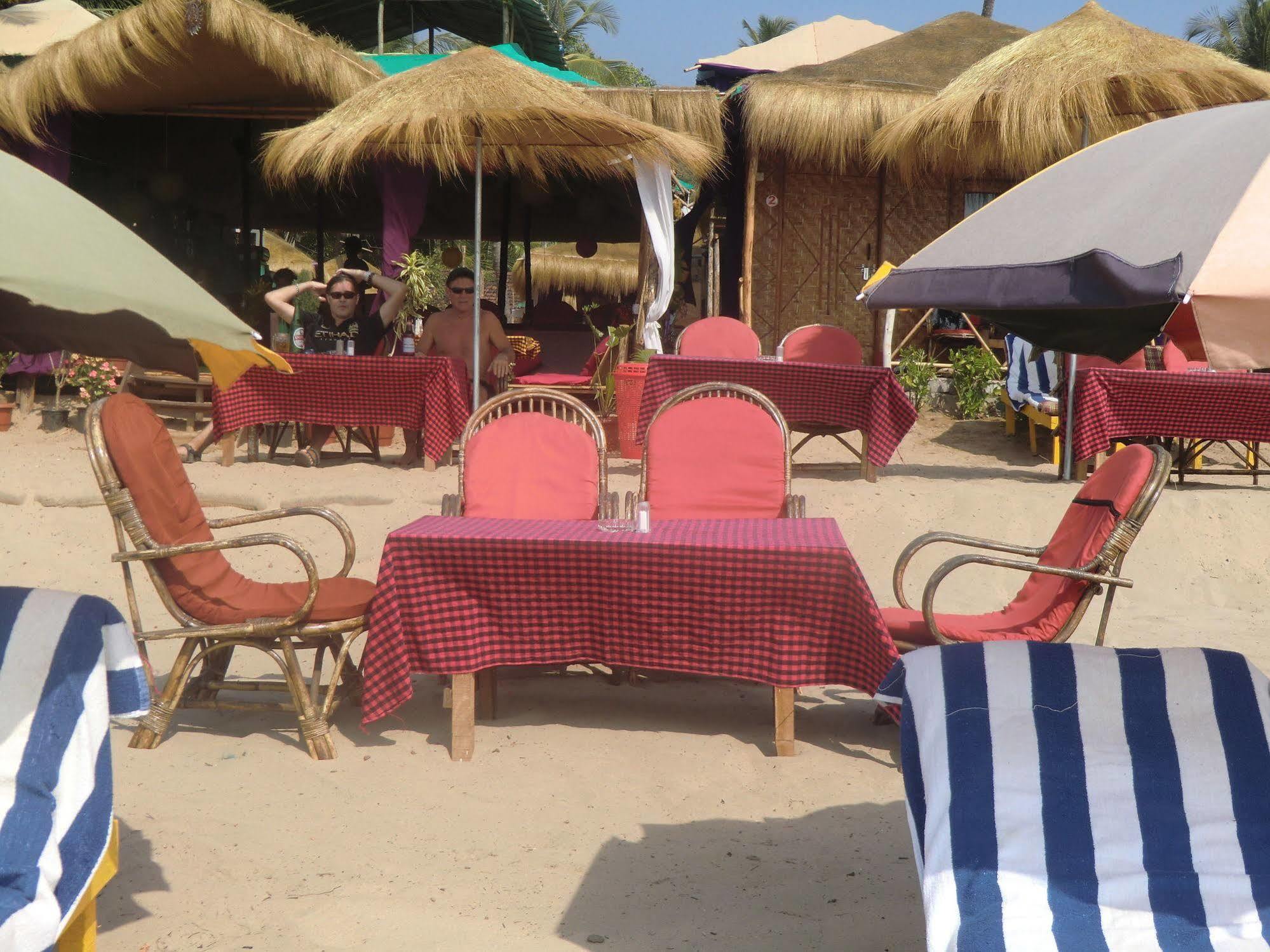 Hotel Ducknchill-Agonda Esterno foto